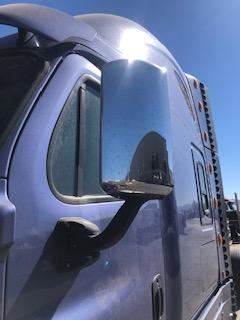 Good Used Chrome Driver Side View Mirror For A 2015 Freightliner CAscAdiA 125