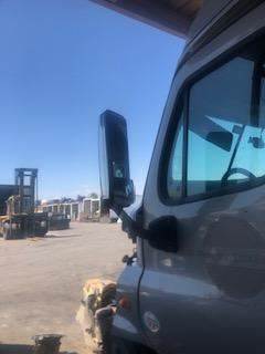 Good Used Driver Side View Mirror For A 2012 Freightliner CAscAdiA 125