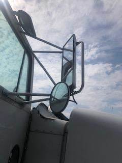 Good Used PAssenger Side View Mirror For A 2000 Peterbilt 385