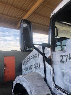 Good Used Driver Side View Mirror For A 2013 Kenworth T800