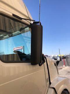 Good Used PAssenger Side View Mirror For A 2012 Volvo VNL64T