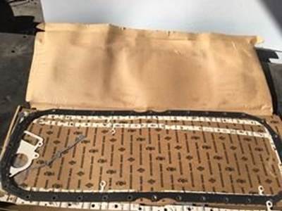 New Interstate-Mcbee Overhaul Gasket Set For Caterpillar
