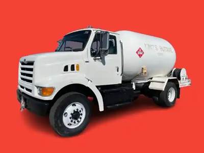 Part Type: Vehicle For Sale - 1998 Ford L8513 2,800 Gallon LPG Single-Axle