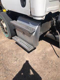 PArt Type: BAttery Box/TrAy - Good Used Driver Side BAttery Box For A 2015