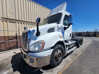 Part Type: Vehicle For Sale - Detroit DD13 6 Cylinder 12.8 L Diesel 410 hp