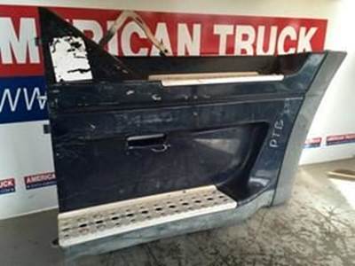 Used LH Sid,  Side Fairing For Freightliner Century Class