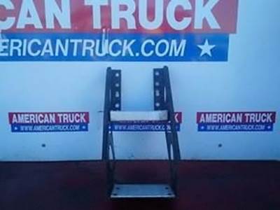 Used Side Steps For 1997 Freightliner FLD