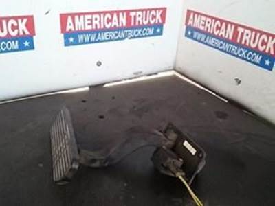 Used Accelerator Pedal For Freightliner FLD