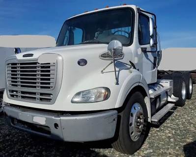 Part Type: Vehicle For Sale - 2016 Freightliner M211264ST Tandem-Axle