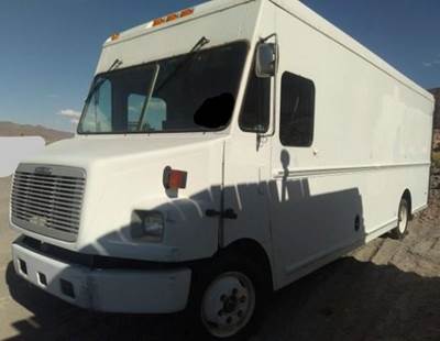 Part Type: Vehicle For Sale - 2002 Freightliner Custom Chassis Corporation MT-45