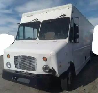 Part Type: Vehicle For Sale - 2010 Freightliner Custom Chassis MT-45 Step-Van,