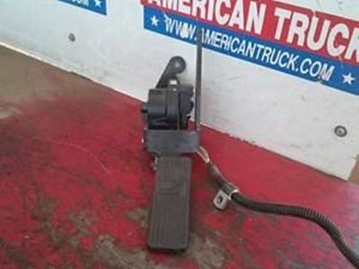 Used Accelerator Pedal With Sensor For Freightliner