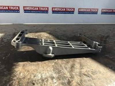 Used Air Cleaner Support Bracket For Freightliner