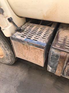 PArt Type: BAttery Box/TrAy - Good Used Driver Side BAttery Box For A 1994 GMC