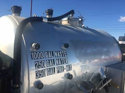 Part Type: Vehicle For Sale - 2005 International 4300 Single-Axle 1,600 Gallon