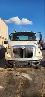 Part Type: Vehicle For Sale - 2005 Ihc 8600 Tandem-Axle Non-Sleeper Truck,