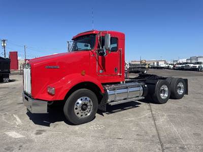 Part Type: Vehicle For Sale - 2013 Kenworth T-800B Tandem-Axle Non-Sleeper Truck