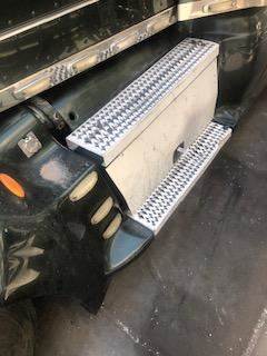 Part Type: Battery Box/Tray - Good Used Driver Side Battery Box With Fairings