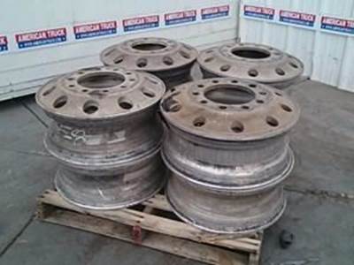 22.5 Aluminum Hub Pilot Wheels In Good Condition