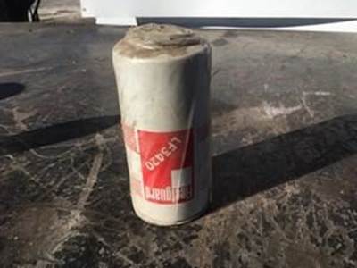 New Fleetguard Spin On Oil Filter. Cummins And INTERNATIOnAL Replacement
