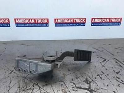 Volvo Accelerator Gas Throttle Pedal 