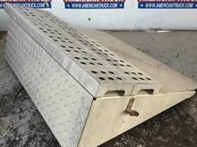 Used Top Battery Box Cover For Freightliner