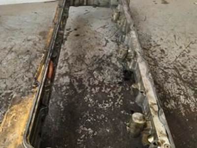 C13 CAT Caterpillar Riser Top Jake Brake Spacer Rocker Housing 238-6740 - 8275