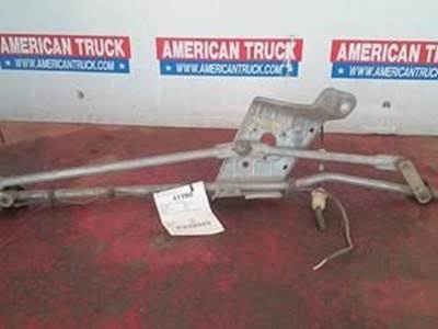Used Windshield Wiper Bracket Assys For 2002 Volvo