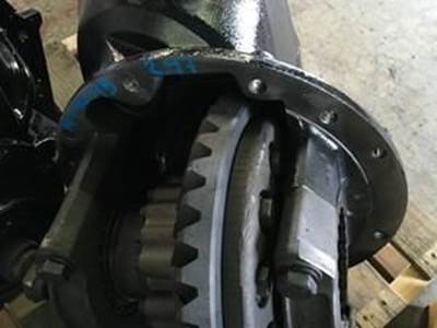 Part Type: Differential - Front - Inspected Front Rear Differential Meritor MT40