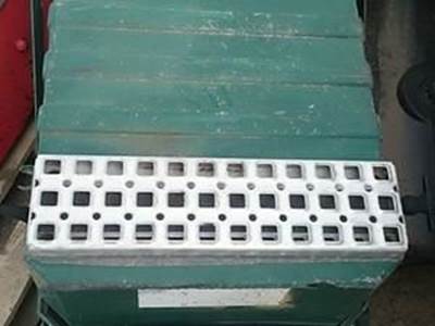 Part Type: Battery Box/Tray - Used Battery Box For 1997 Volvo Wca  Damaged Top