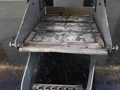 Part Type: Battery Box/Tray - Used Battery Box With Step For A International