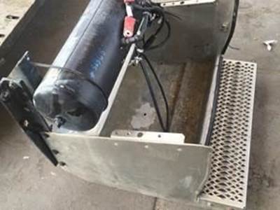 Part Type: Battery Box/Tray - Used Battery Box Missing Top Cover Has One Air