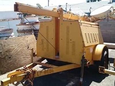 Light Tower Maxi-Lite Model #111CEMR,  Serial #880527