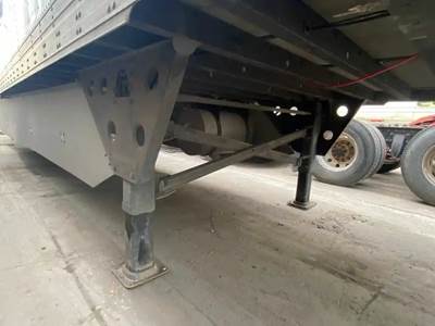 80 Ton Jost LAnding GeAr Off Of A 2017 Utility 53' x 102" Dry VAn TrAiler