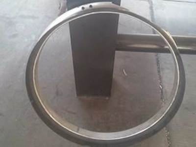 Fan Shroud For A Detroit 12.7 Series 60 Engine