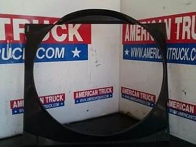 Used Good Radiator Fan Shroud P/N 05-16254-000 For Freightliner Columbia