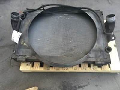 Used Good Tested Radiator The Fan Shroud Is Broken For 2001 International 9100I