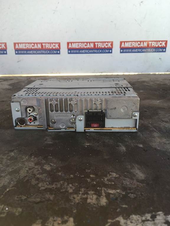 Used Pioneer Radio For 1999 Freightliner C120 Century For Sale