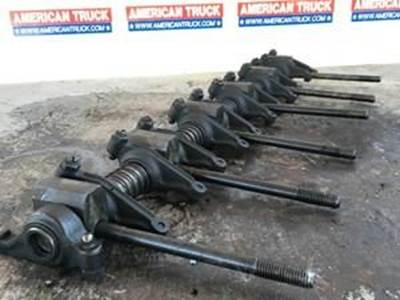 Used Rocker Arm Assembly For International DT466E