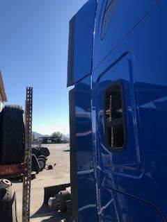 Good Used PAssenger Side Sleeper FAiring For A 2015 Freightliner CAscAdiA 125