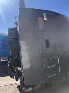 Good Used PAssenger Side Sleeper FAiring For A 2008 Peterbilt 386