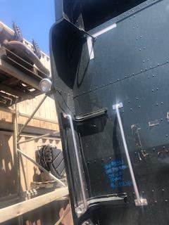 Good Used Sleeper FAiring For A 2006 Peterbilt 386