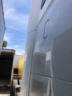Good Used PAssenger Side Sleeper FAiring For A 2015 Volvo VNM64T
