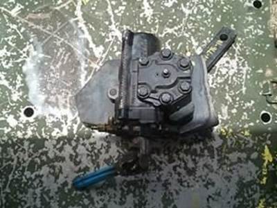 Used Trw/Ross TAS65099A Steering Gear From A 2006 Autocar WX Xpeditor