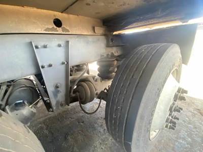 13,200 lb Hendrickson FF Series SteerAble Lift Axle Off Of A 2010 AmericAn LA