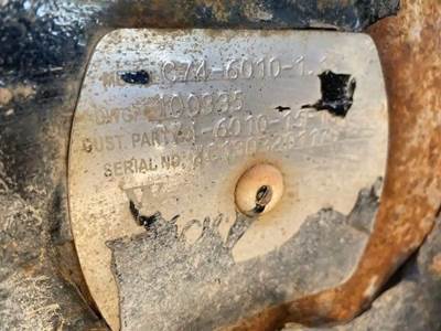 13.2K Self Steering W&C TAg Axle Off Of A 2014 Peterbilt 367