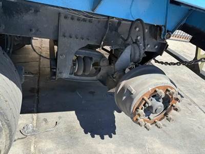 Tag / Pusher Axle for a 2012 American Condor