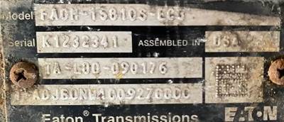 AutomAted EAton Fuller FAOM-15810S-EC3 TrAnsmission Out Of A 2018 Kenworth T680