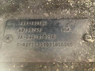 10 Speed MAnuAl EAton Fuller FRO-16210C TrAnsmission Out Of A 2011 Peterbilt 386