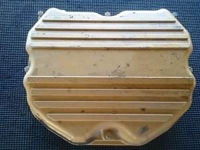 Caterpillar C12 Engine Valve Cover With Spacer